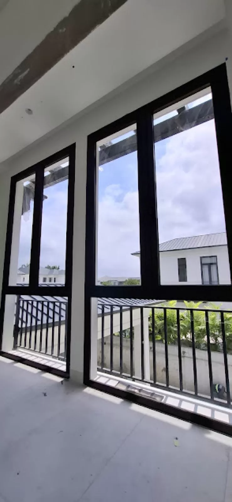 Ventana Abatible Euro - NOVAvidrio Guayaquil