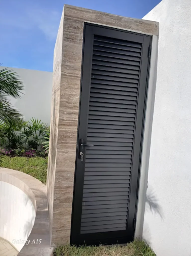 Puerta Premium 2026 - Puertas en Guayaquil