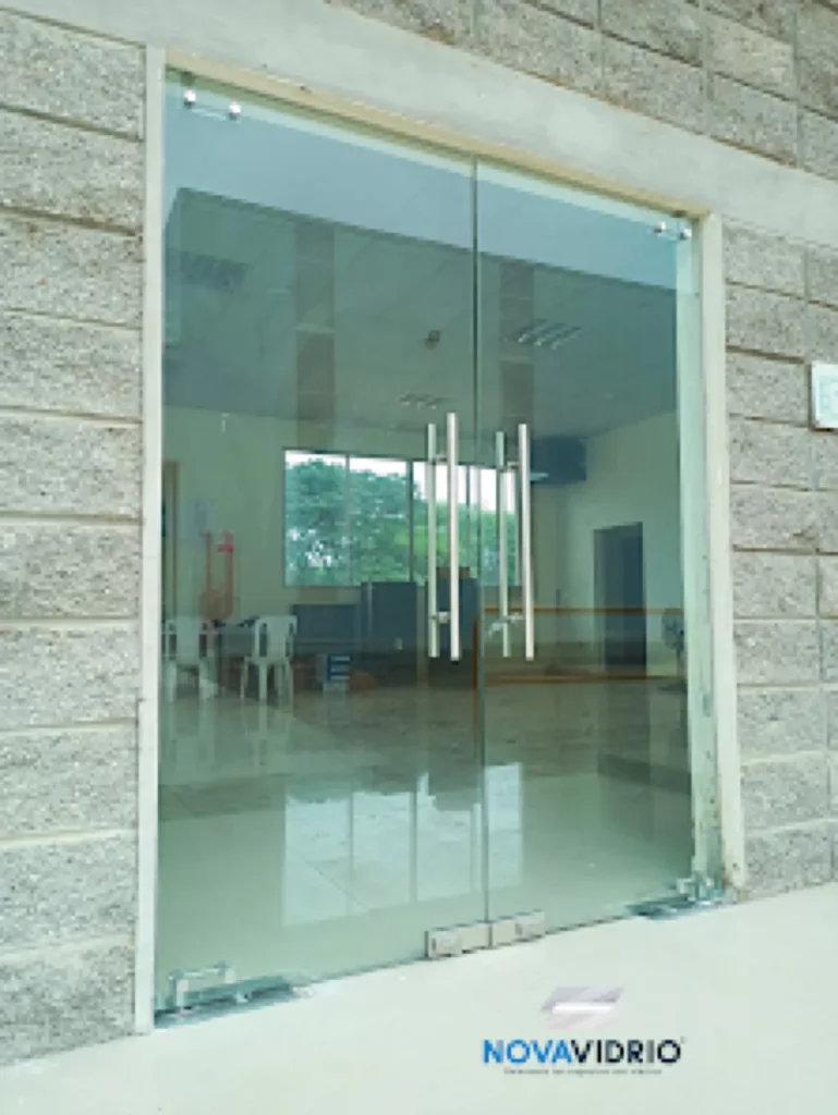 División de Oficina Contemporánea - Mamparas Oficina y Local Comercial