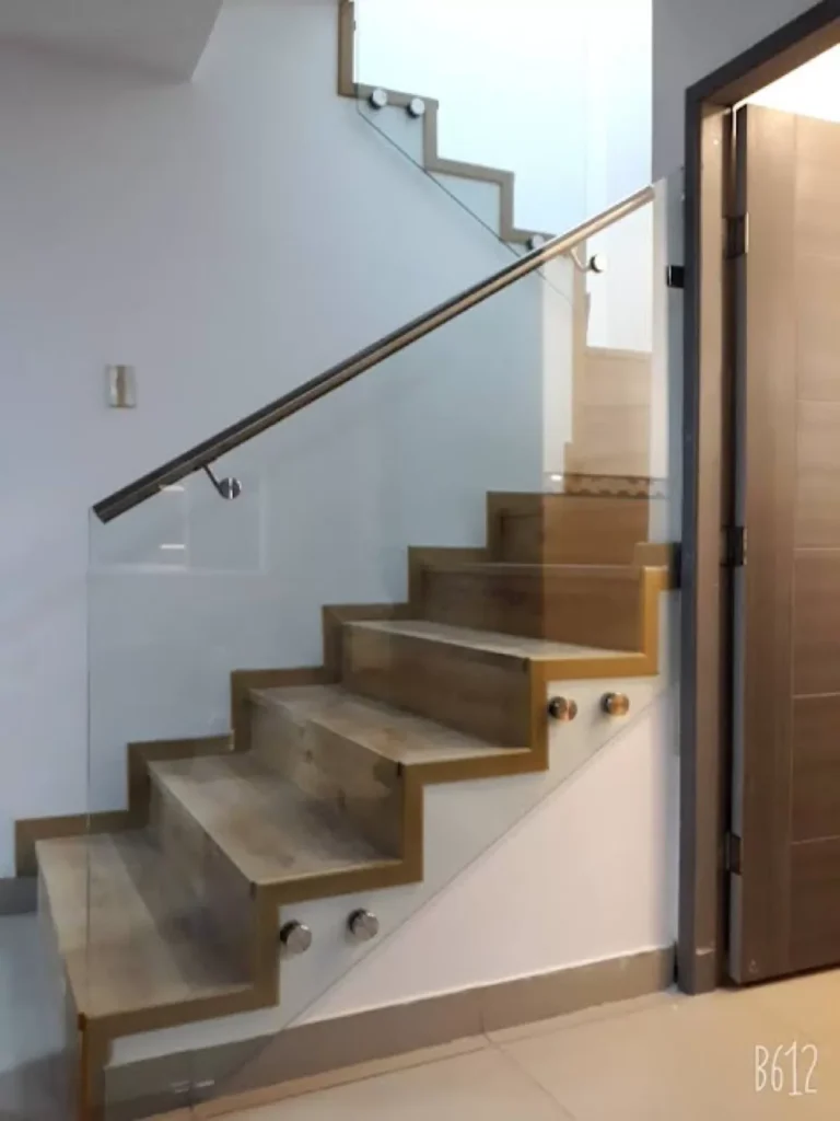 Pasamanos Elegante - Balcones y Pasamanos en Samborondón