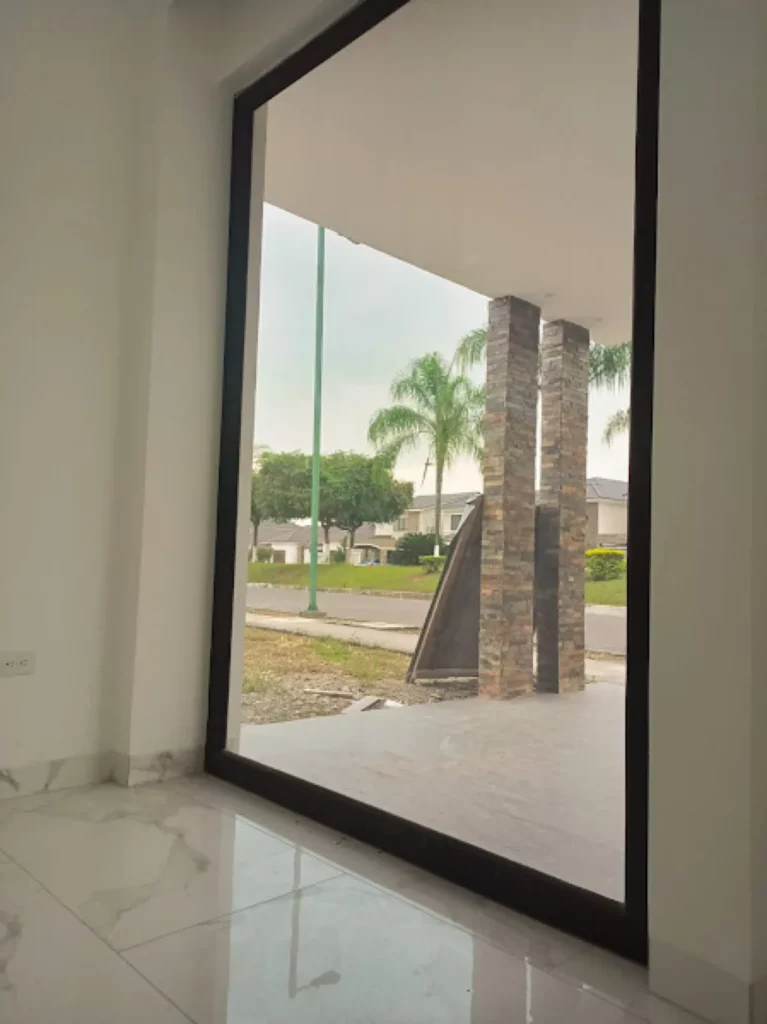 Ventanal de Fachada - Ventanería